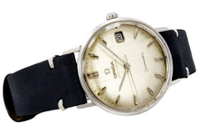 Load image into Gallery viewer, 1961s VIntage Omega Seamaster Original Linen Dial Mens Vintage Watch 14770-SC